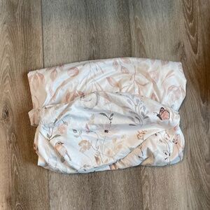Floral bassinet sheets